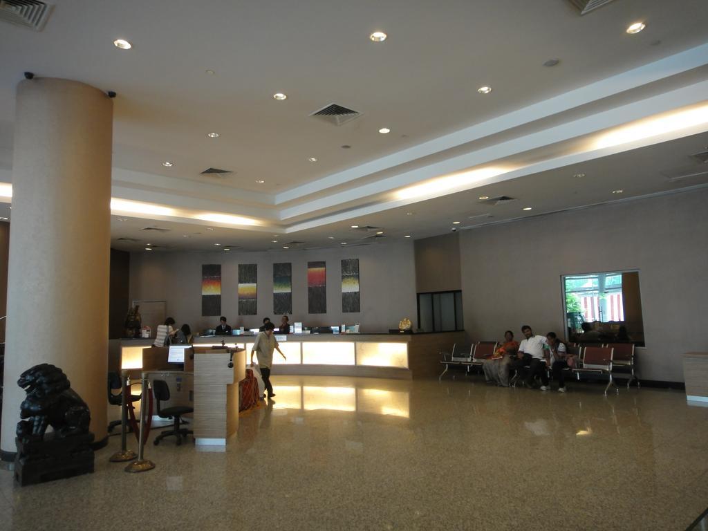 Hilton Garden Inn Singapore Serangoon Exterior foto
